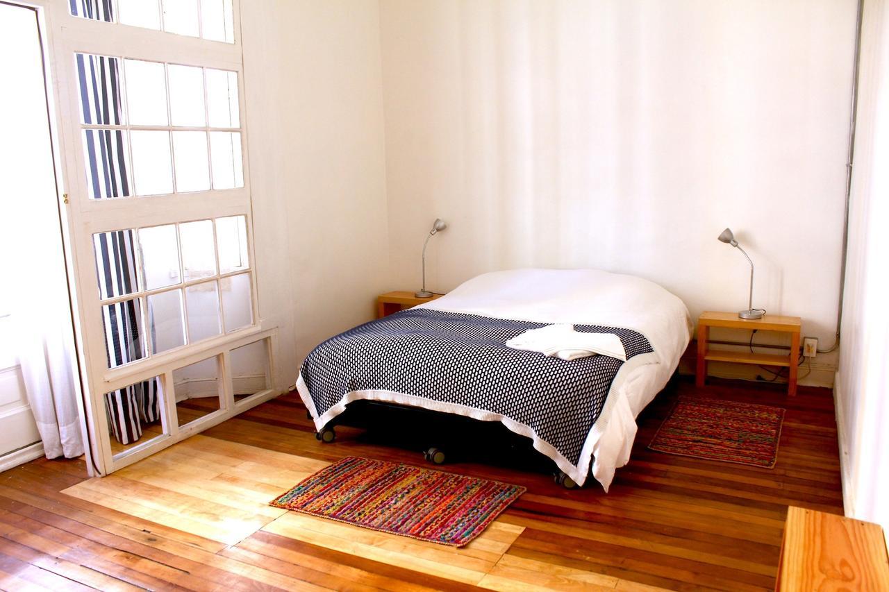 Hostal Casaplan فالبارايسو المظهر الخارجي الصورة